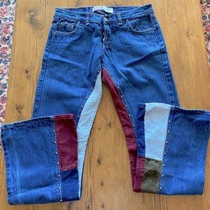 bebe low rise flare bottom jeans, Size 30.